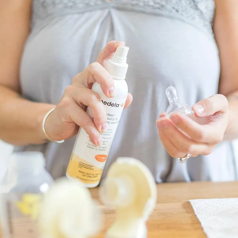 Medela Quick Clean Breast Pump & Accessory Sanitizer Spray